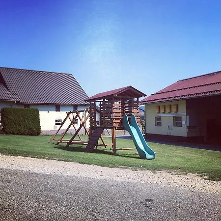 Tourist Farm Pri Ratu Selnica ob Dravi