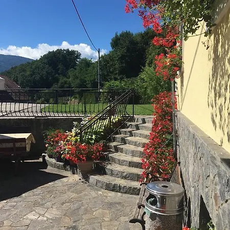 Tourist Farm Pri Ratu Vendégház